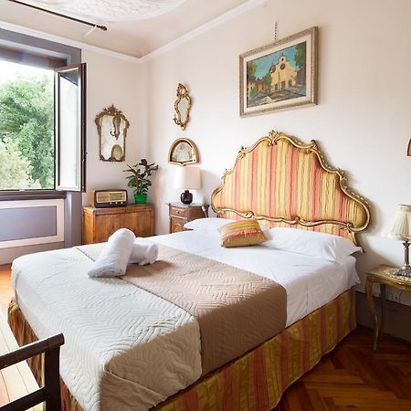 Santo Spirito Palace フィレンツェ エクステリア 写真