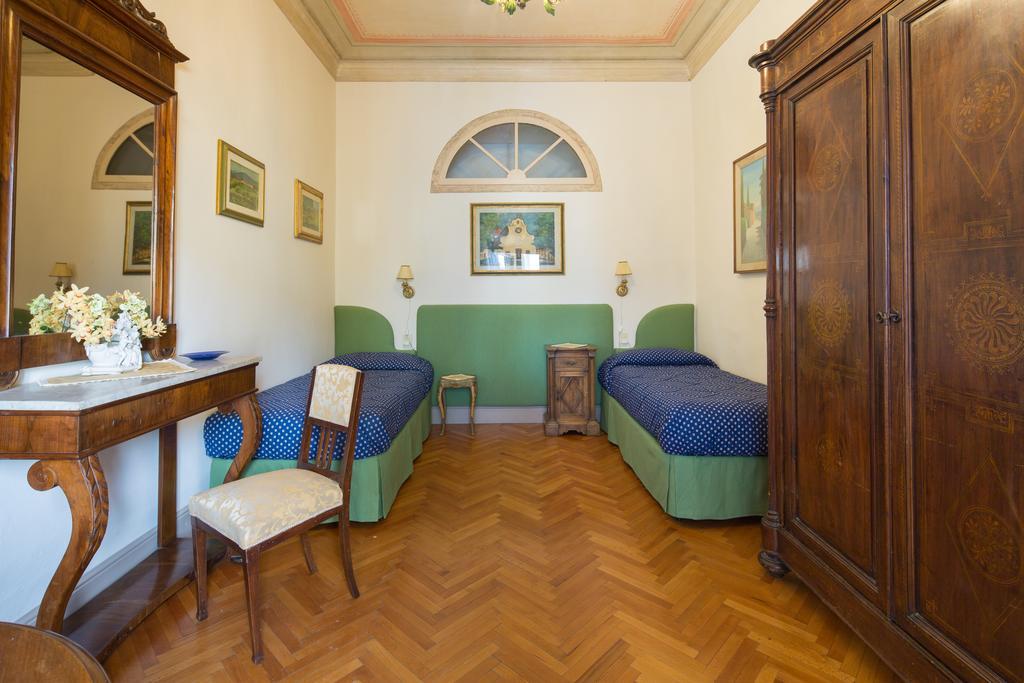 Santo Spirito Palace フィレンツェ エクステリア 写真