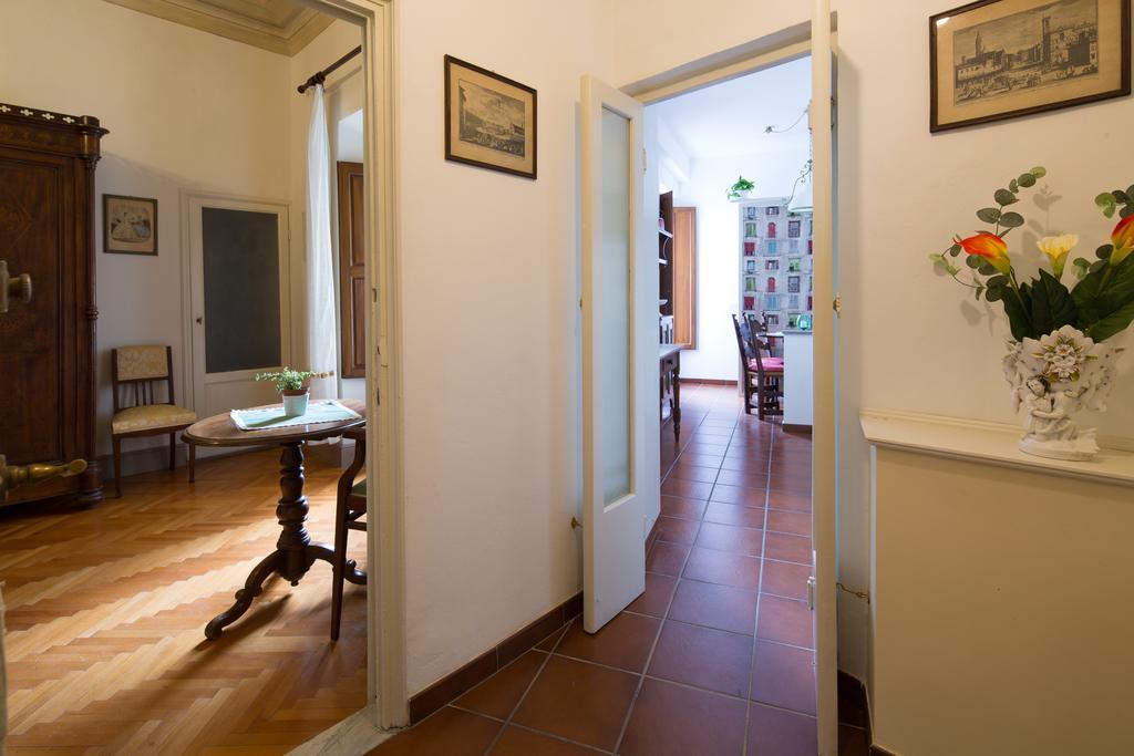 Santo Spirito Palace フィレンツェ エクステリア 写真